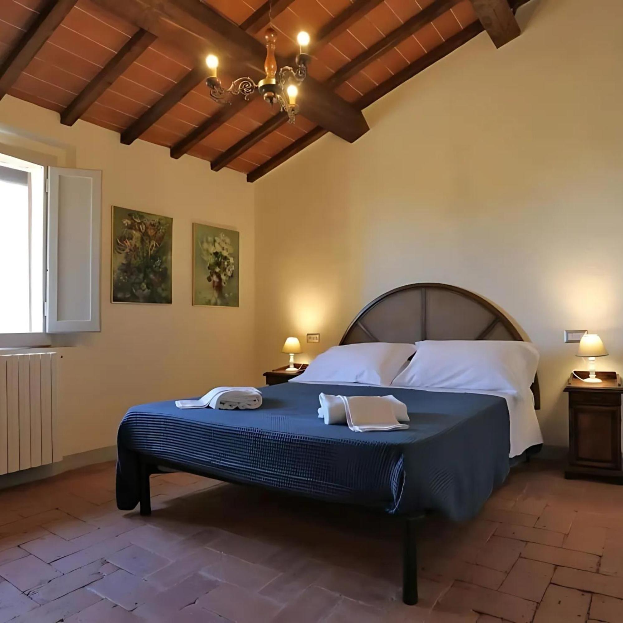Locanda Il Pino Сан-Джиміньяно Екстер'єр фото