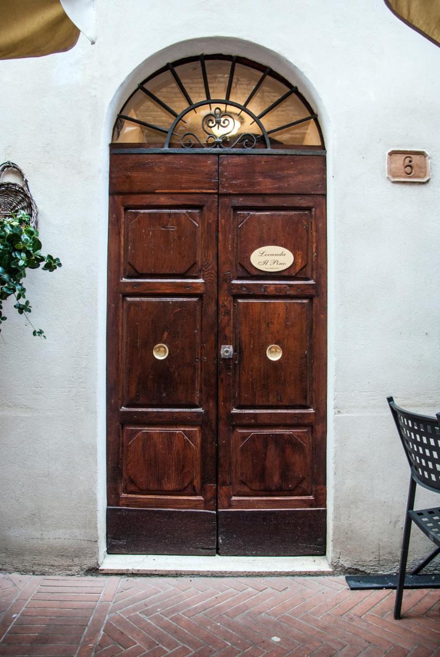 Locanda Il Pino Сан-Джиміньяно Екстер'єр фото